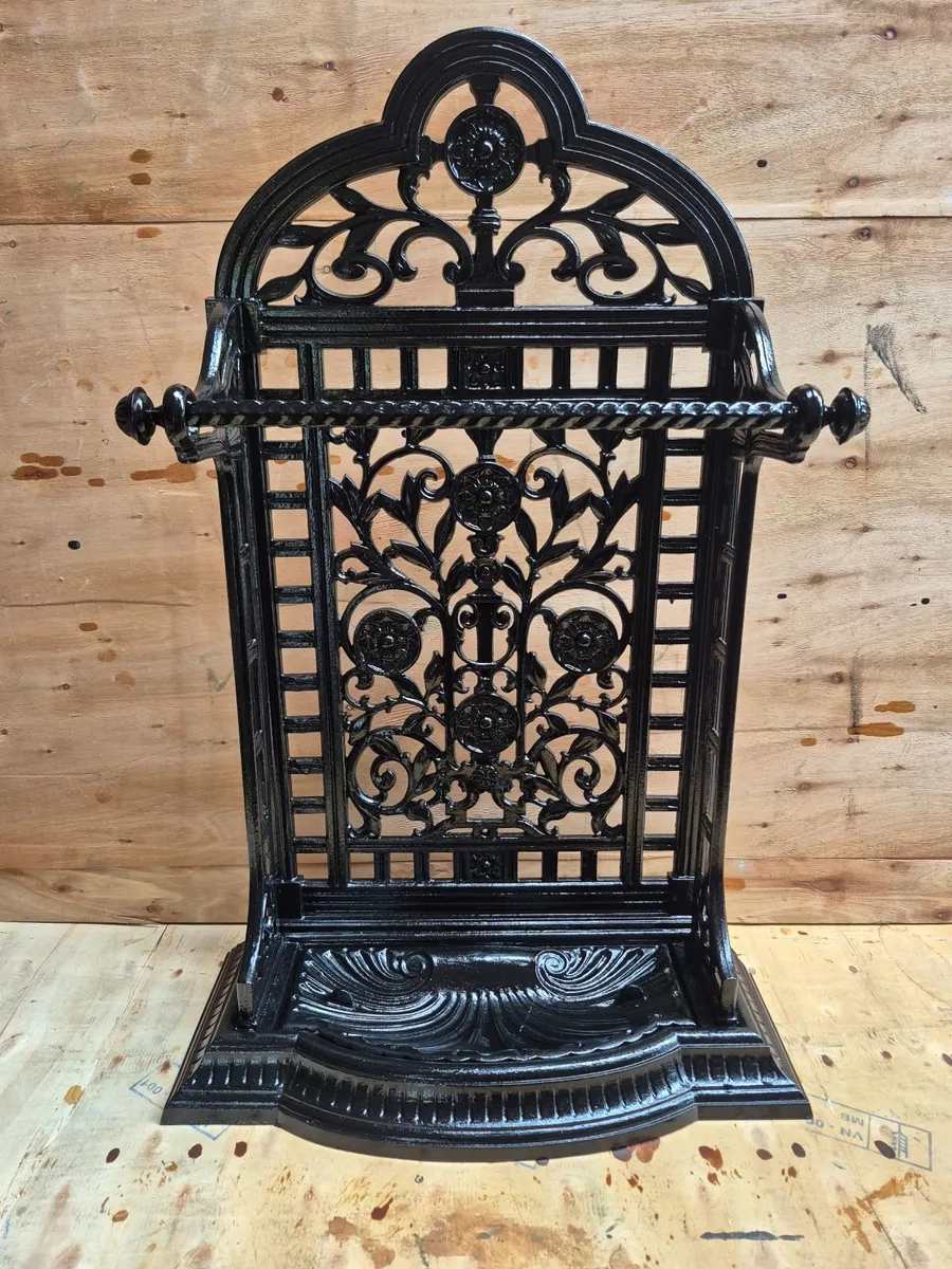 Cast iron umbrella stick stand