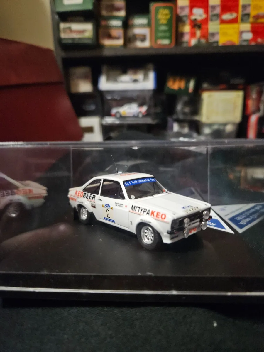 Corgi Trofeu Ford Escort MKII Rally - Image 4