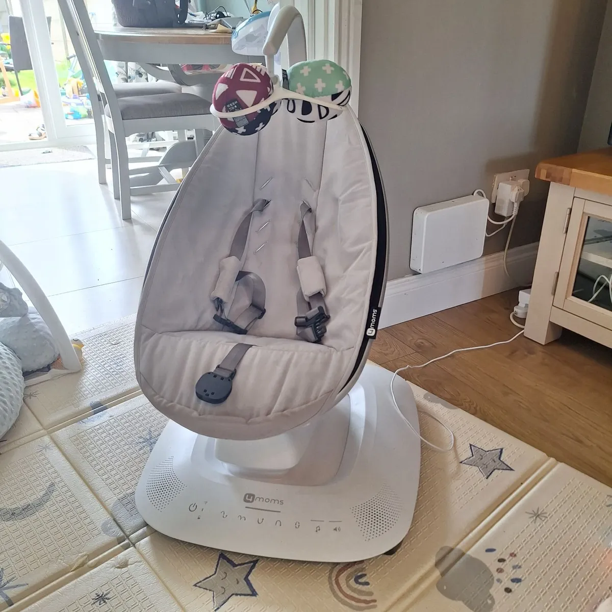 4moms MamaRoo 5 Baby Swing – Excellent Condition – - Image 1