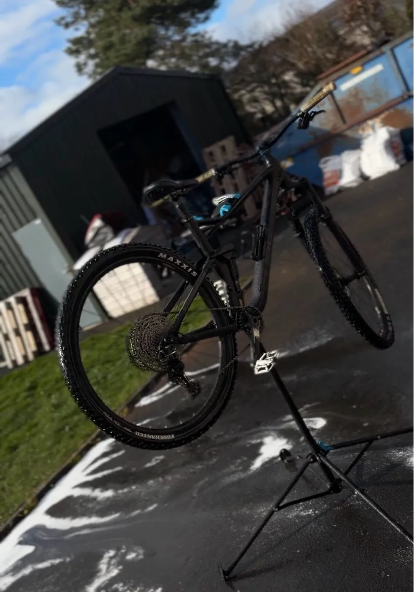 mountain bike - Image 2