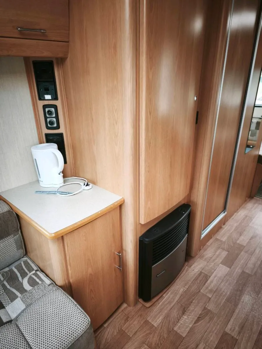 Compass Rambler 17/5 5berth - Image 3