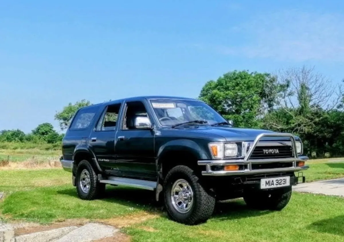 1991 Toyota Hilux Surf LN130 2.4TD Automatic - Image 4