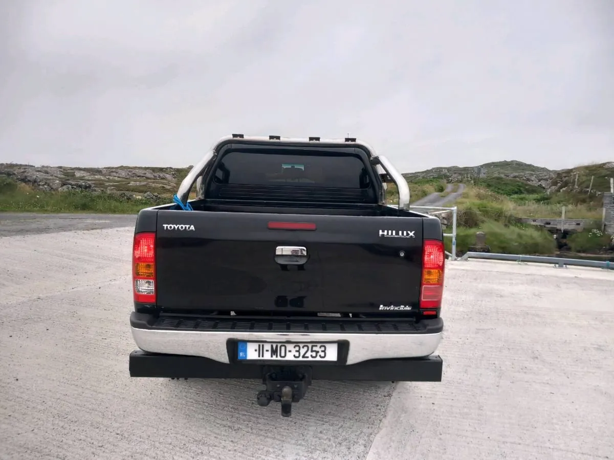 Toyota hilux - Image 4