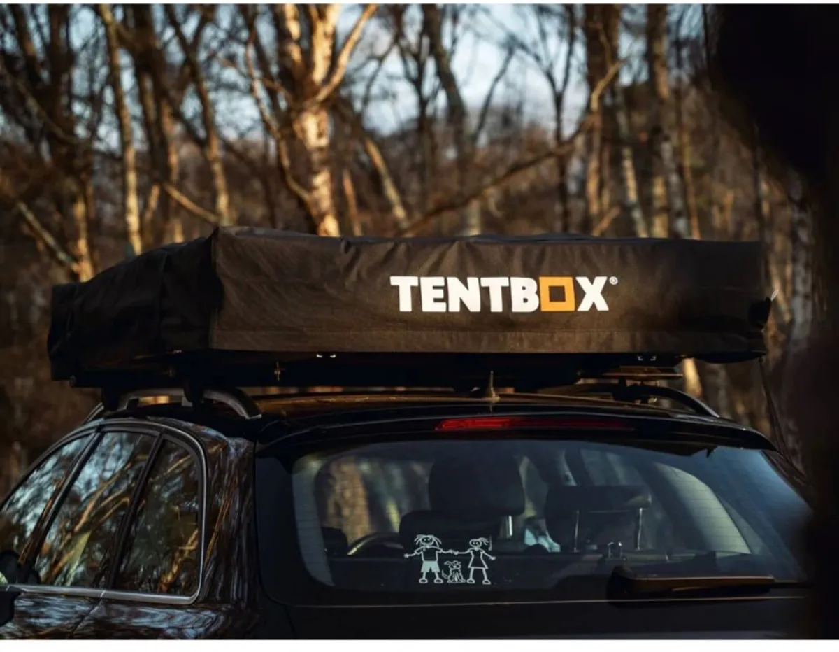 Rooftent incl €500 worth of tentbox accessories - Image 1