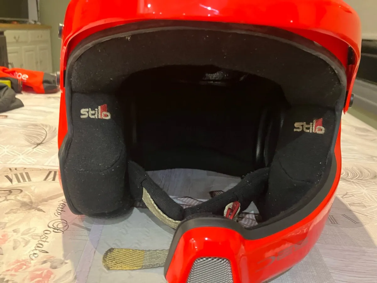 Stilo Helmet and race suit - Image 3