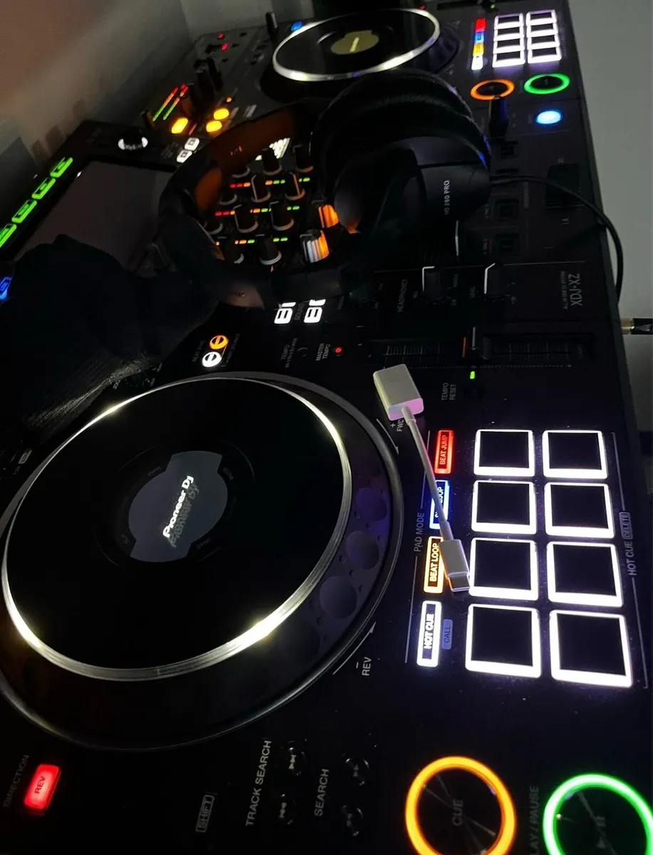Pioneer XDJ-XZ Controller - Image 2