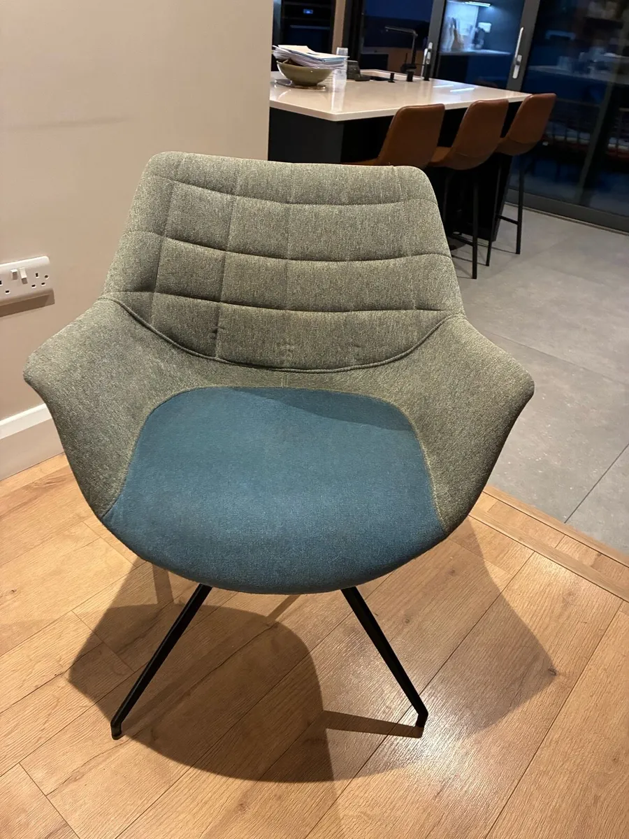Chair - Image 4