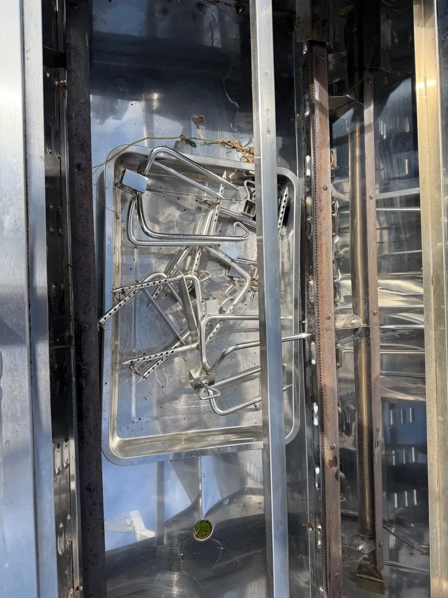 Rotisserie Barbecue - Image 2