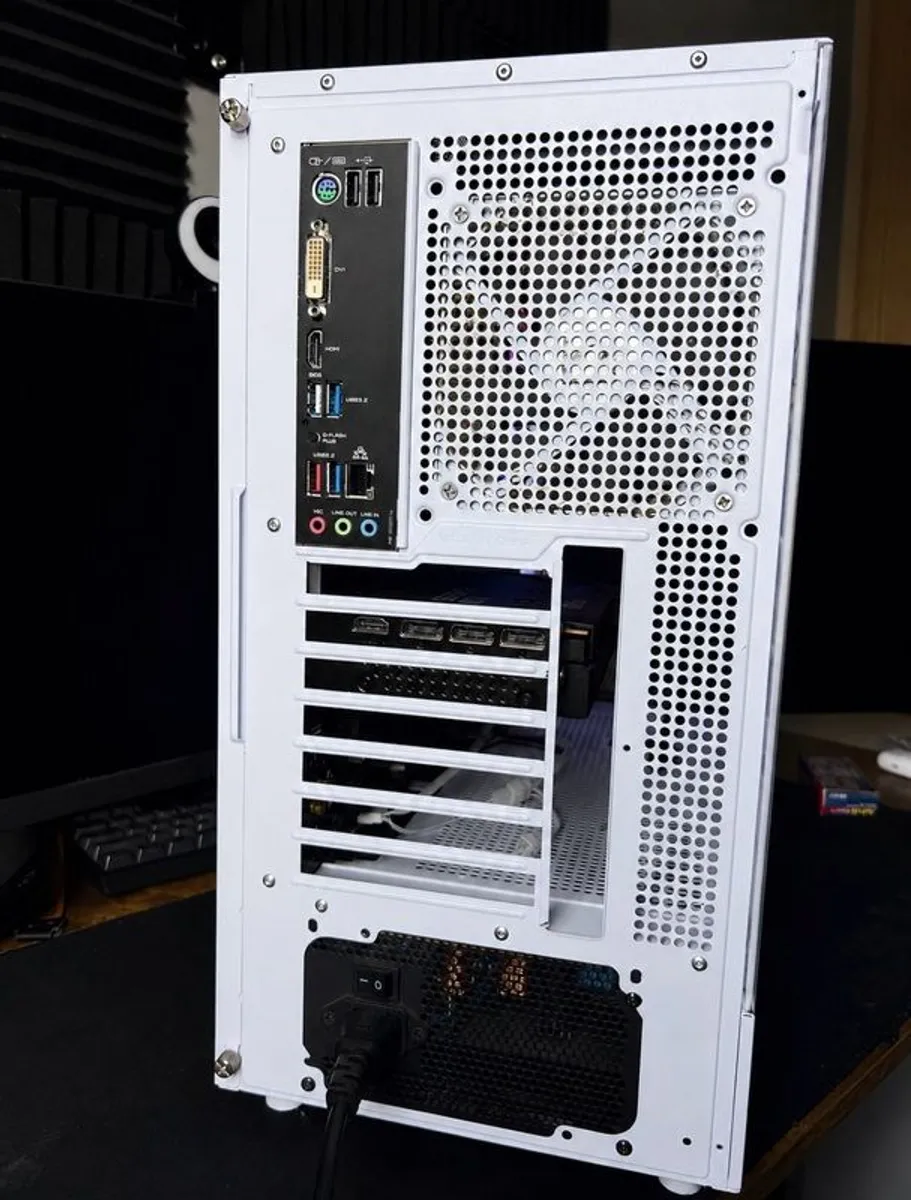Gaming / Streaming Computer - Image 4