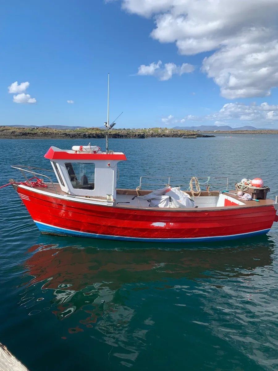 20ft fiberglass fishing boat - Image 2