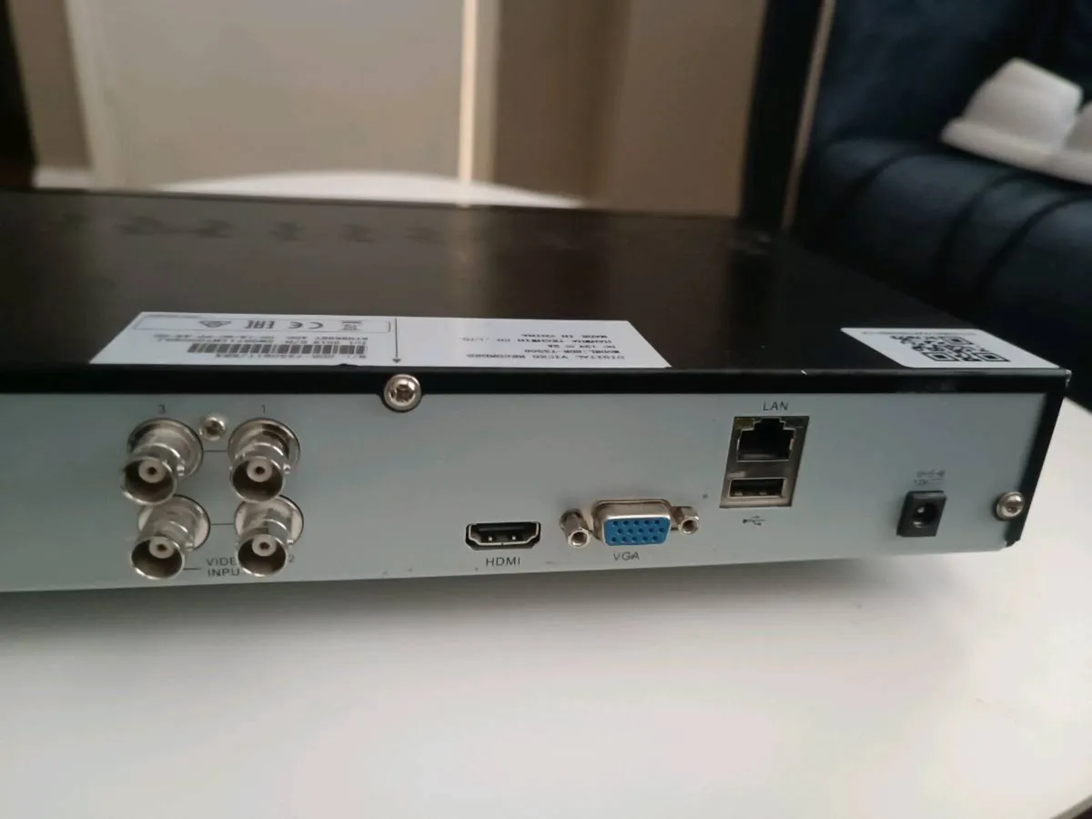 Outdoor cameras X2  +4 channel DVR and 1tb harddri - Image 3