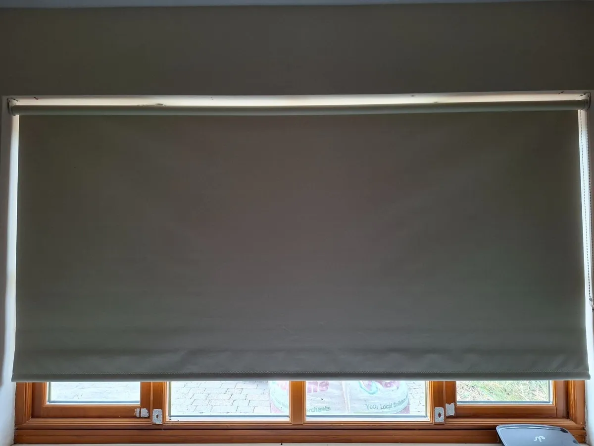 Blinds - Image 1