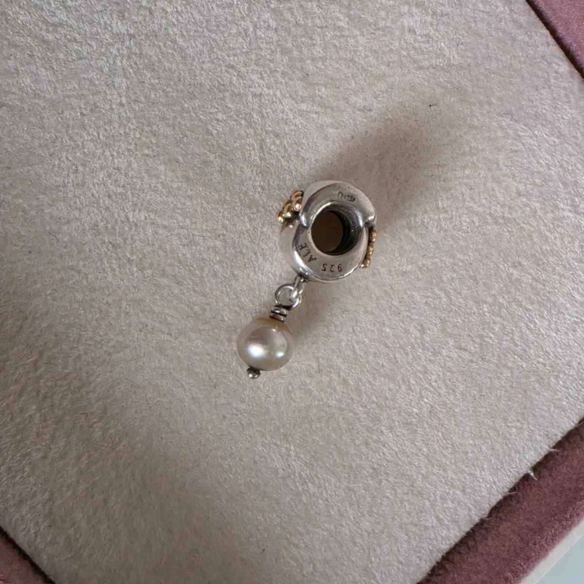 Pandora dangle pearl and 14k gold grapevine charm - Image 3
