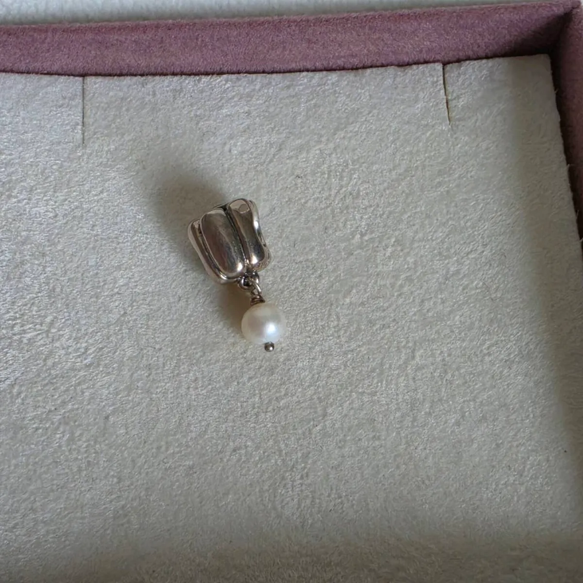 Pandora charm with pearl drop and purple gemstone - Image 1