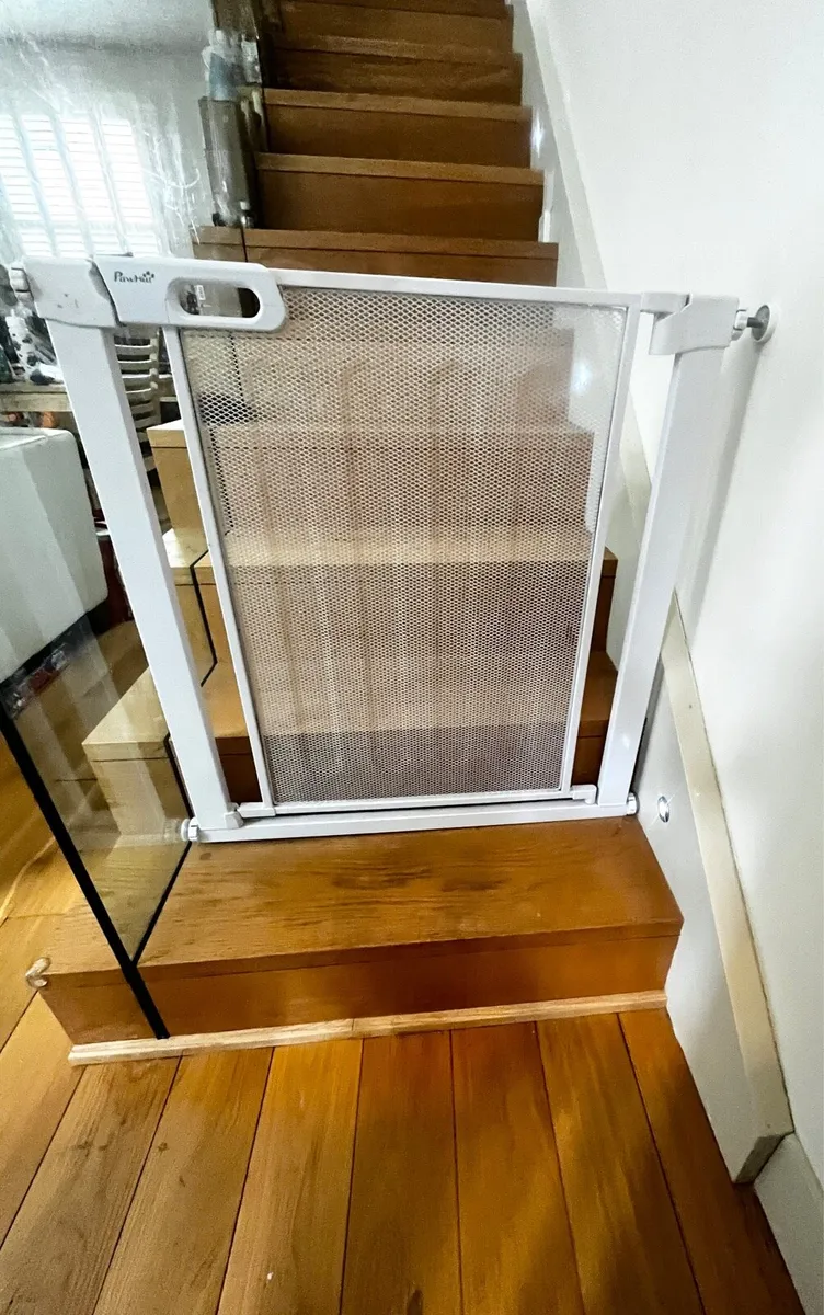 Safety Gates - Image 1