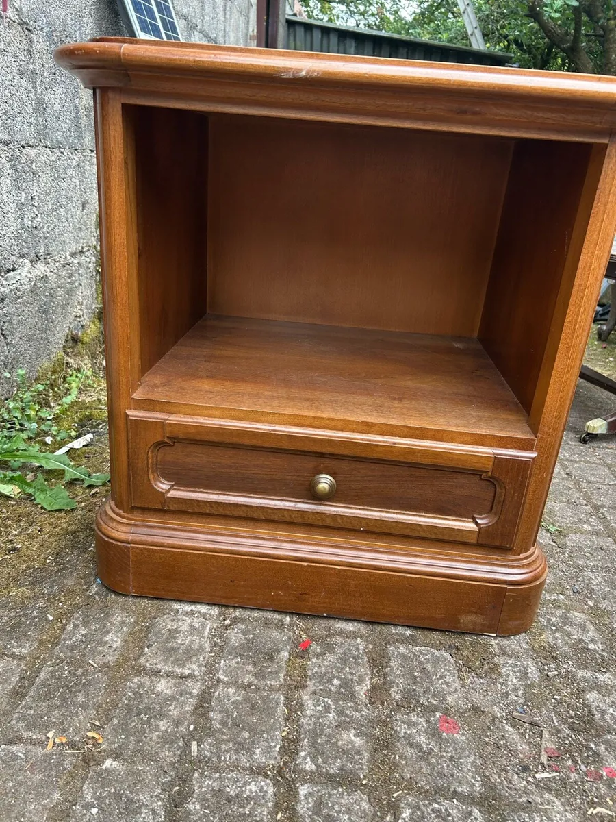 Solid wood locker - Image 1