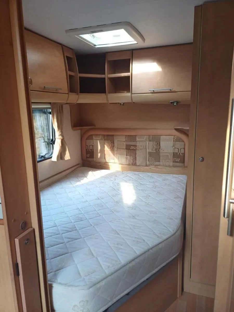 Bailey 4/5 berth fixed bed and Full Awning - Image 4