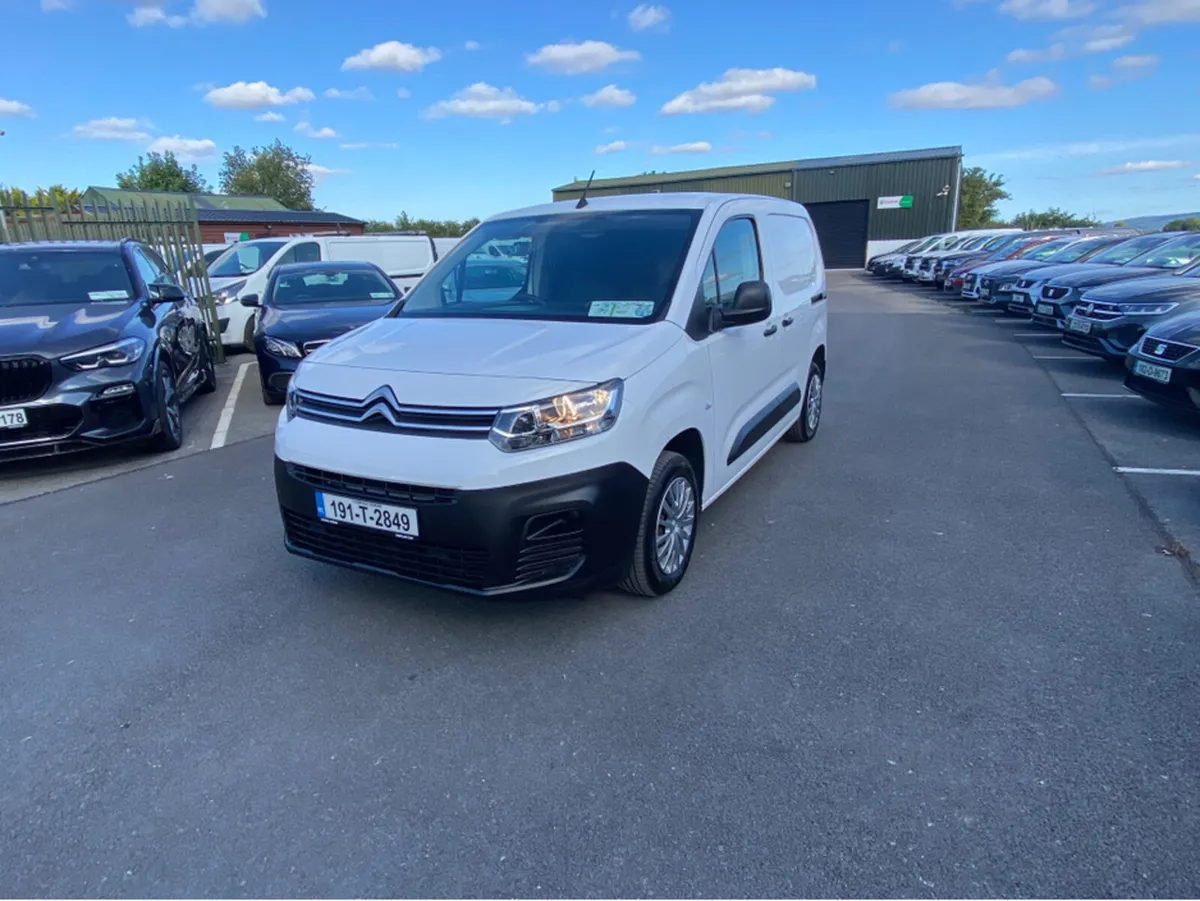 Citroen Berlingo LX BLUEHDI 75 650KG M 2DR - Image 3