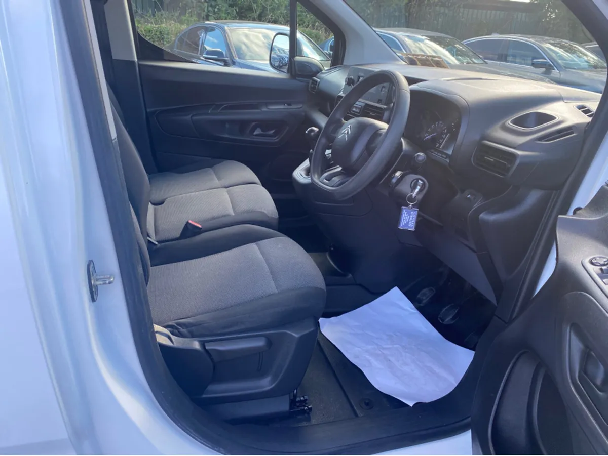 Citroen Berlingo LX BLUEHDI 75 650KG M 2DR - Image 4