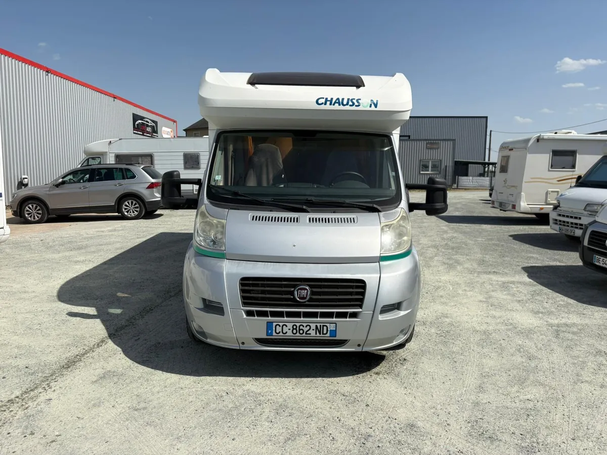 CHAUSSON 4 BERTH FIX REAR BED & FRONT DROP DOWN - Image 2