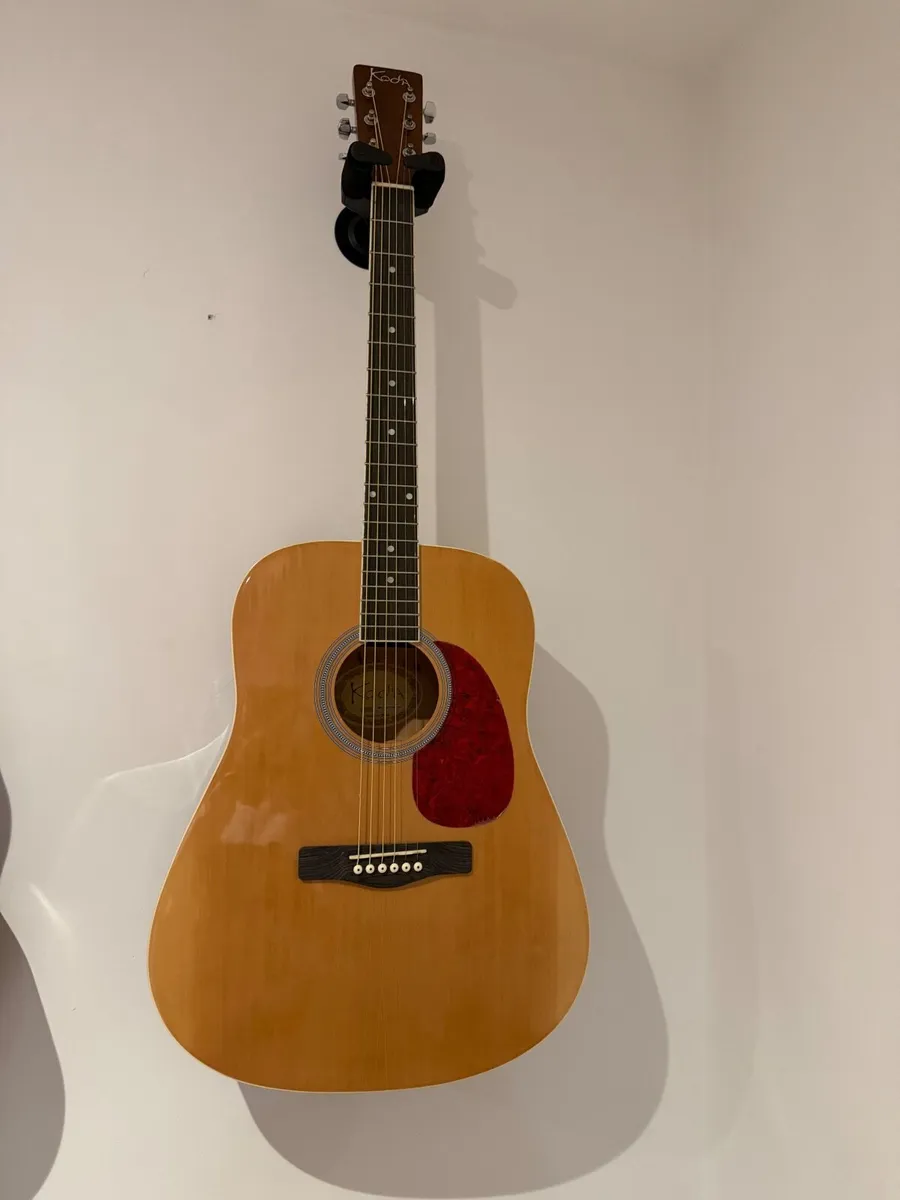 Guitar - Image 2