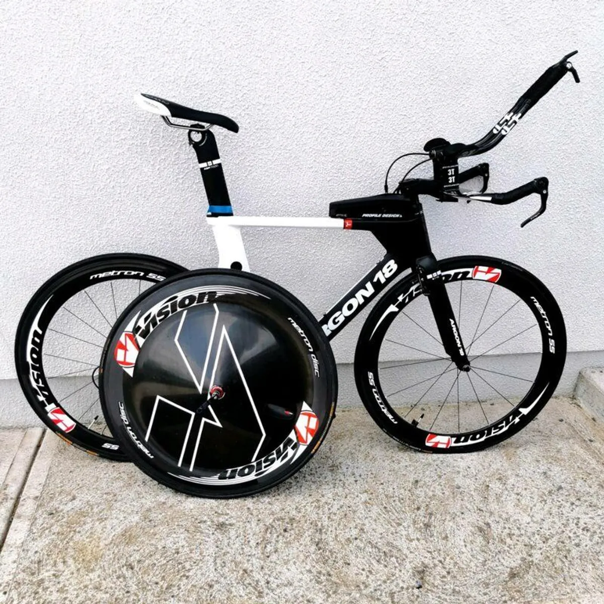 Argon 18 Carbon TT Bike 54cm Ultegra Vision Disc Wheel - Image 1