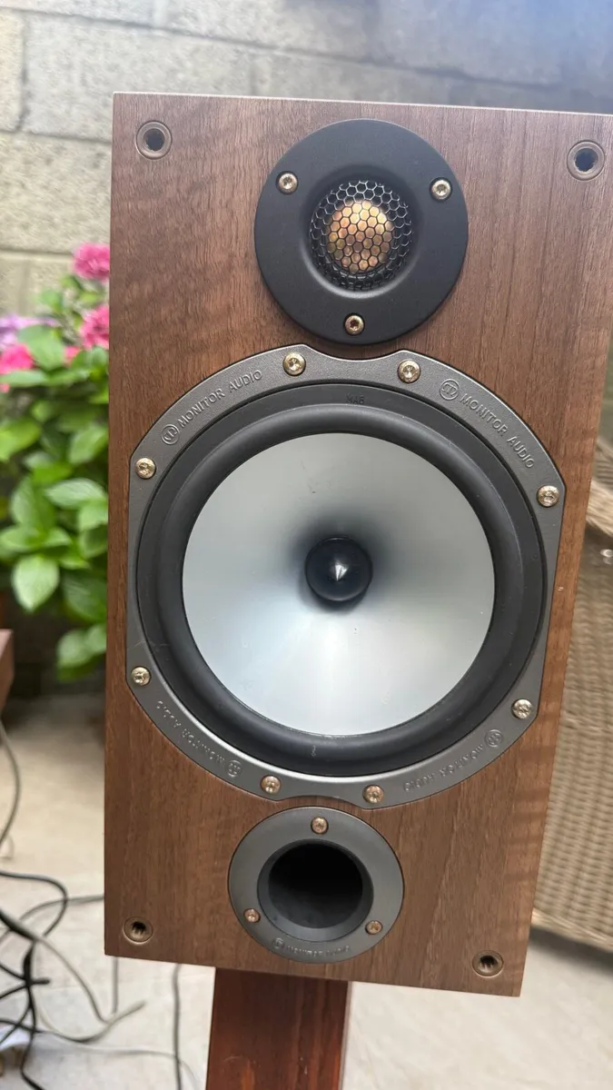 Audio , turntable, amp, cd player, speakers, stand - Image 4