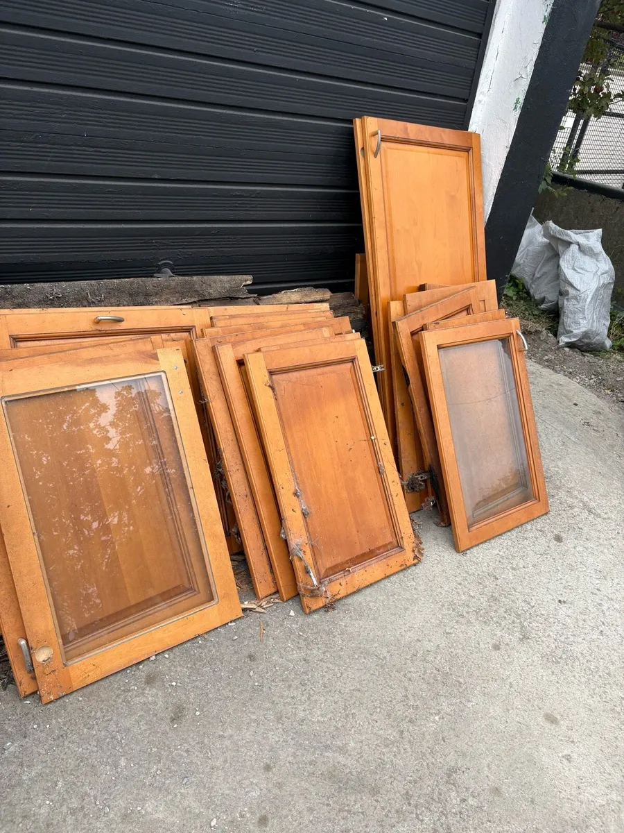 Kitchen cabinet doors - Image 3