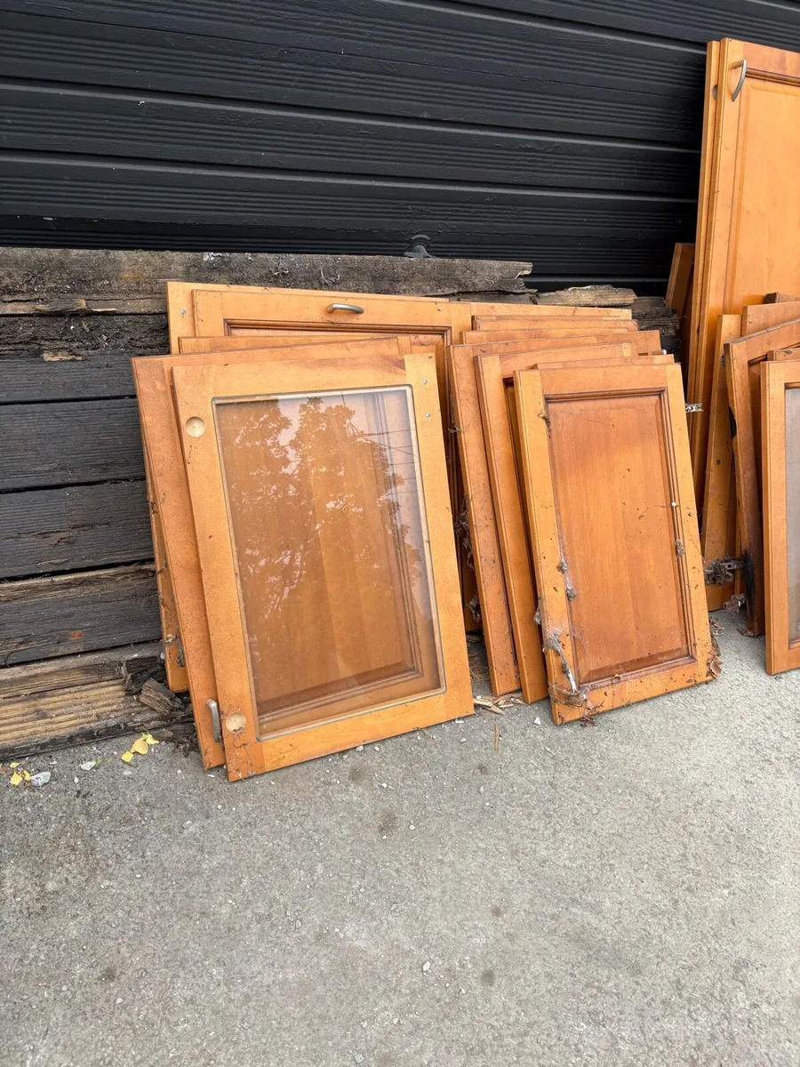 Kitchen cabinet doors - Image 4