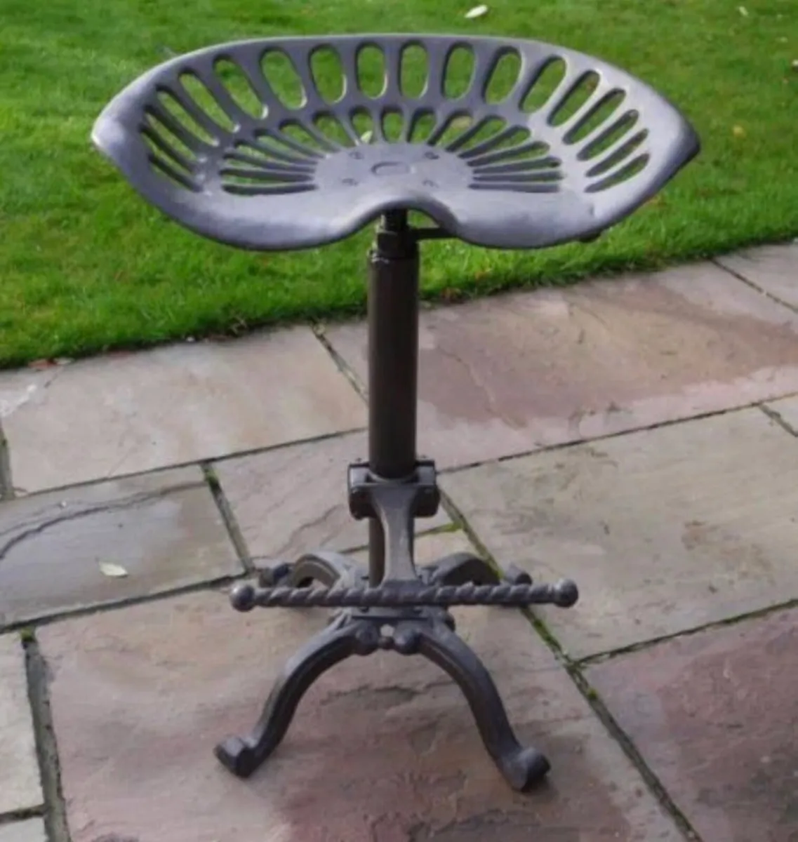2x Cast Iron Tractor Kitchen Bar Stools NEW - Image 4