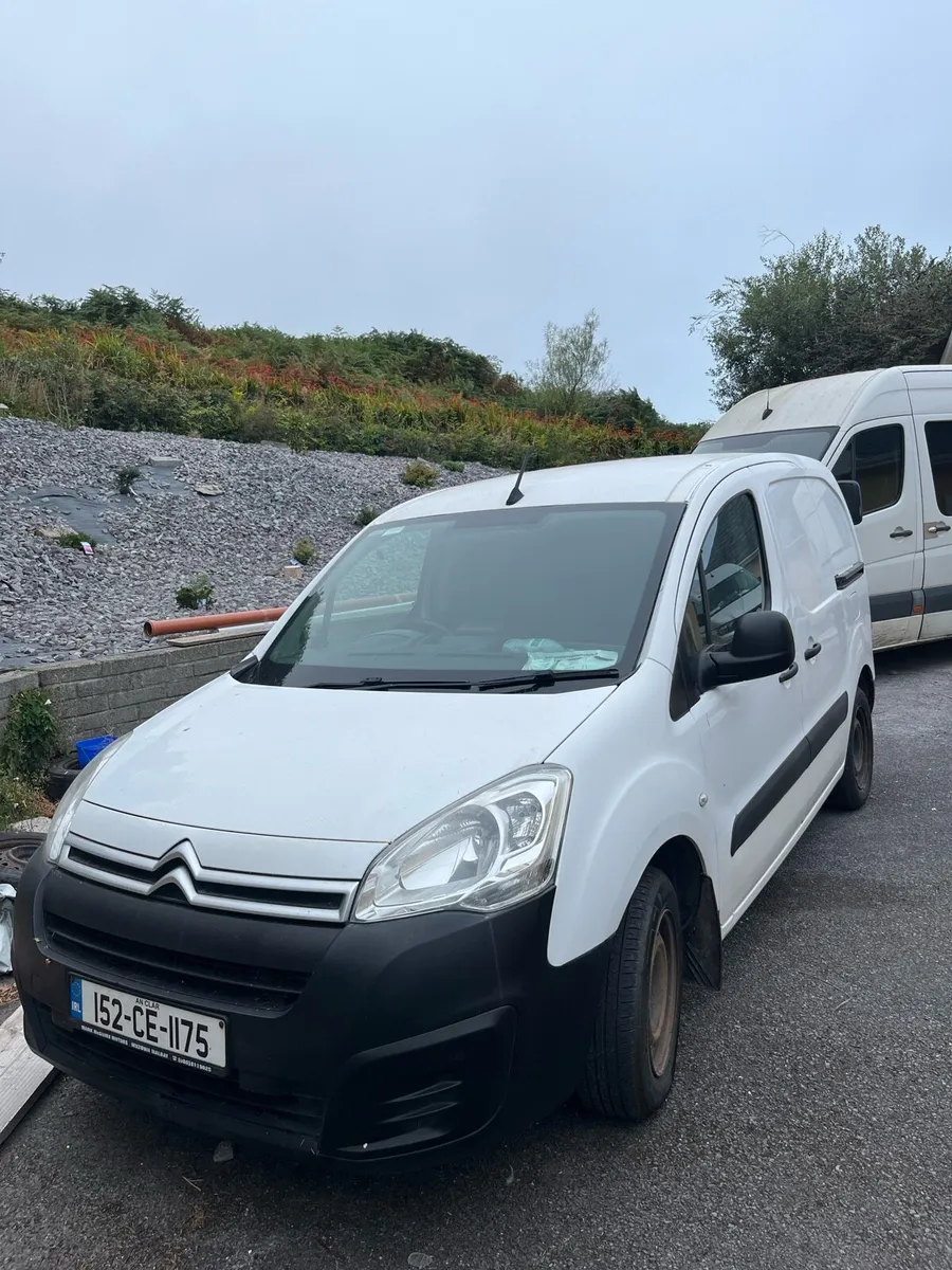 3 Seater Berlingo Van - Image 1