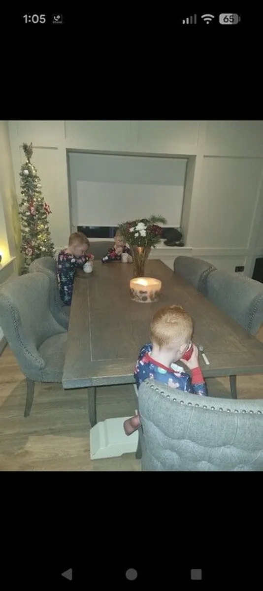 dining table and chairs - Image 3