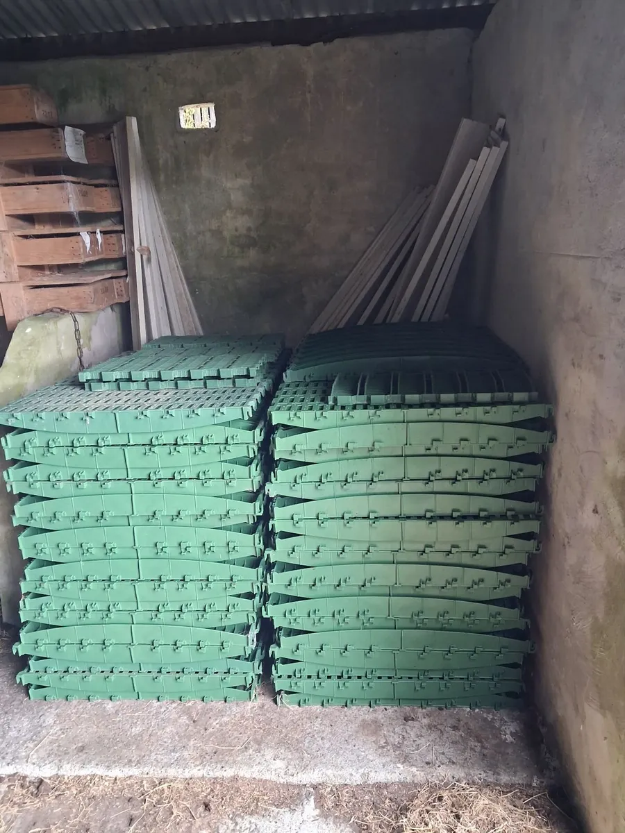 Sheep slats - Image 2