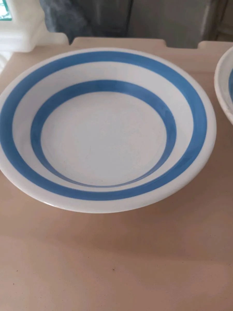 Carrigaline bowls - Image 2