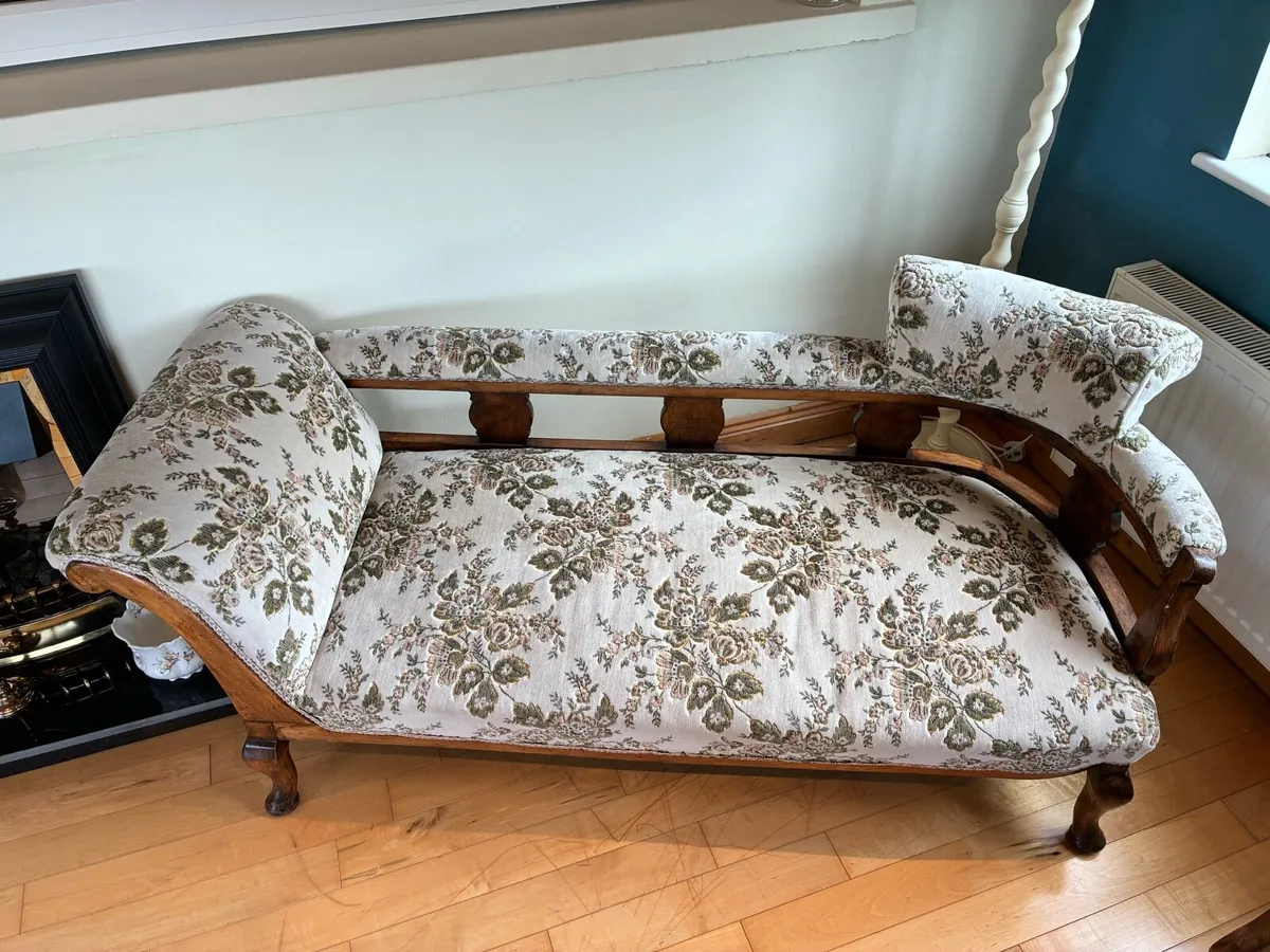 Reupholstered Vintage Chaise Lounge & 2 Chairs - Image 2