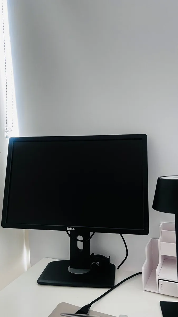 Dell Monitor - Image 4