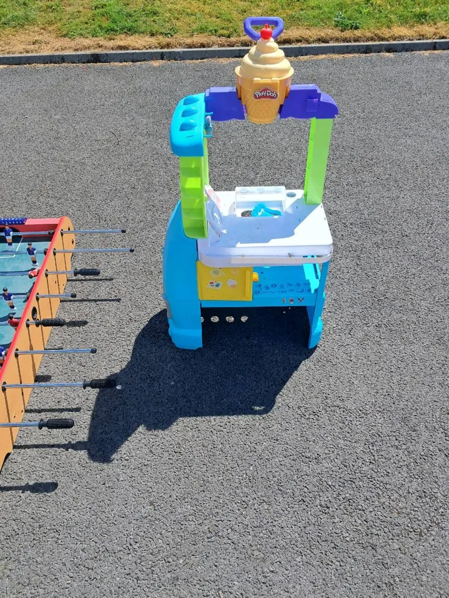 Toys - Image 1