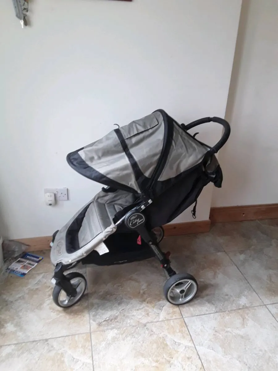 Buggy - Image 1