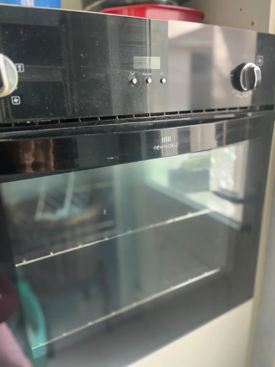 Electric oven - Image 1