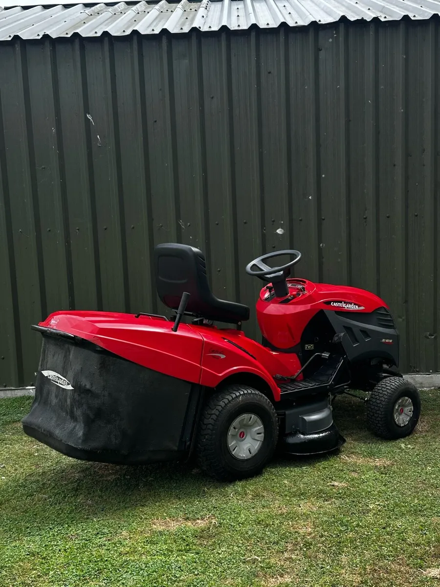 Castle Garden ride on mower - Image 3