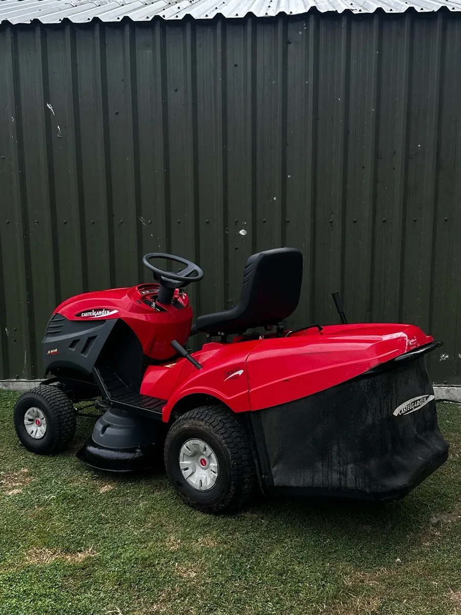 Castle Garden ride on mower - Image 4