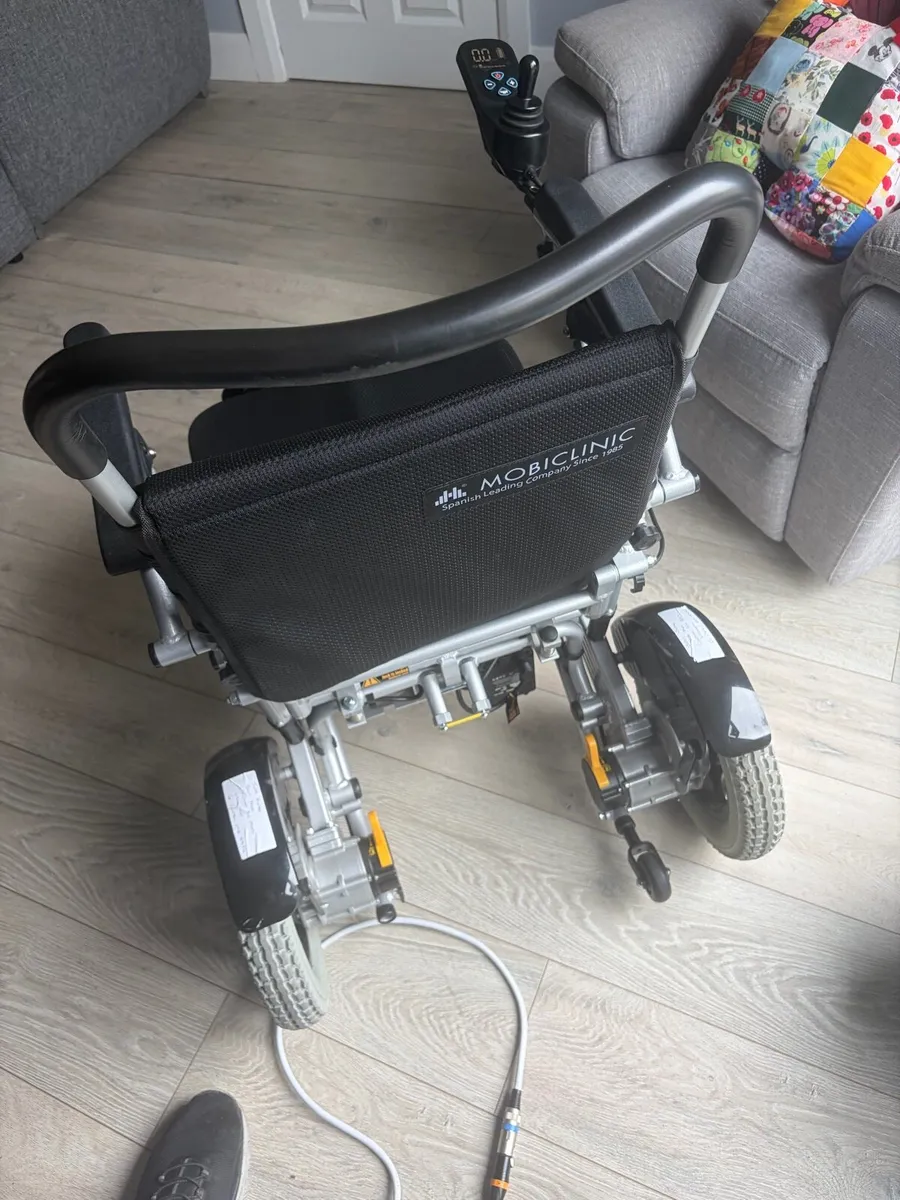 Electric Wheelchair - Image 4
