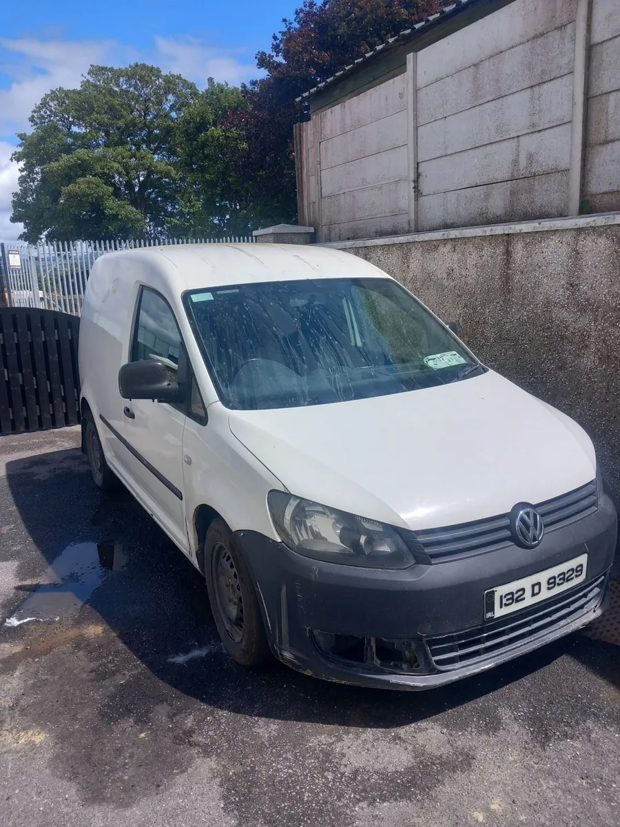 Volkswagen Caddy 2013 - Image 2