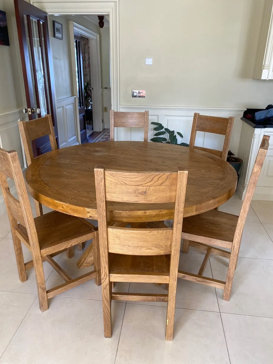 Round table 160cm - Image 1