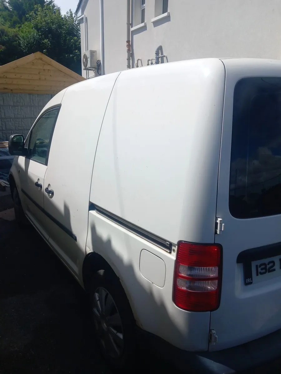 Volkswagen Caddy 2013 - Image 3