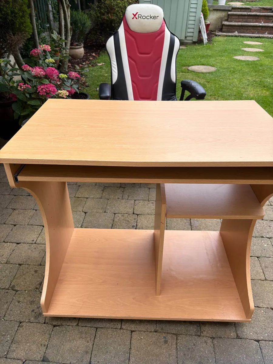 Gaming Seat and Desk - Image 2
