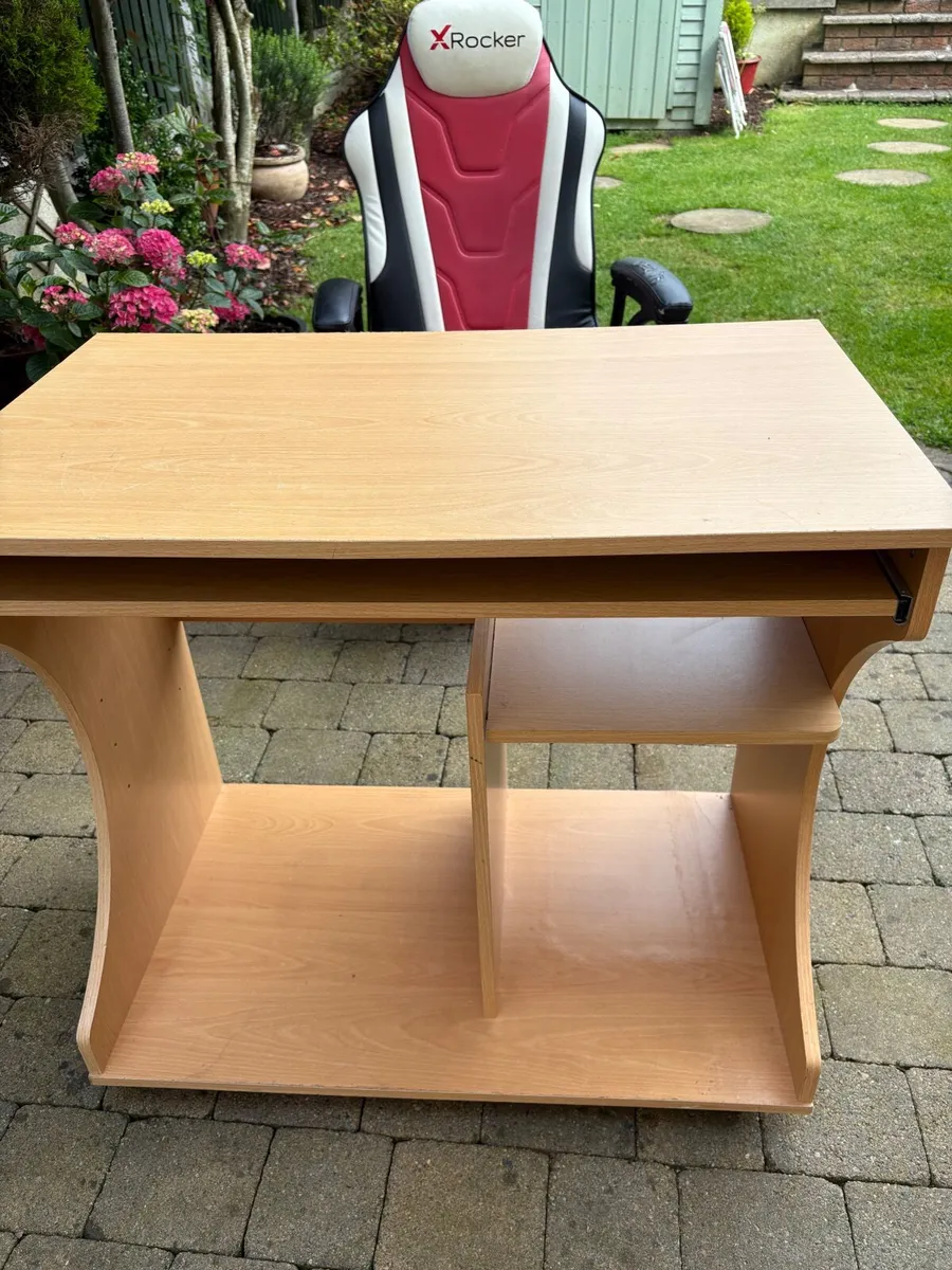 Gaming Seat and Desk - Image 1