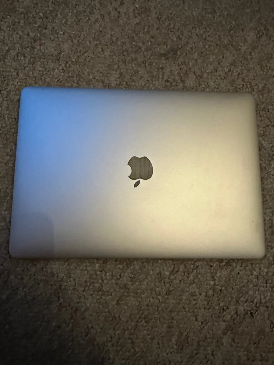 MacBook Pro 13” 2.3Ghz 2017 A1708 - Image 4