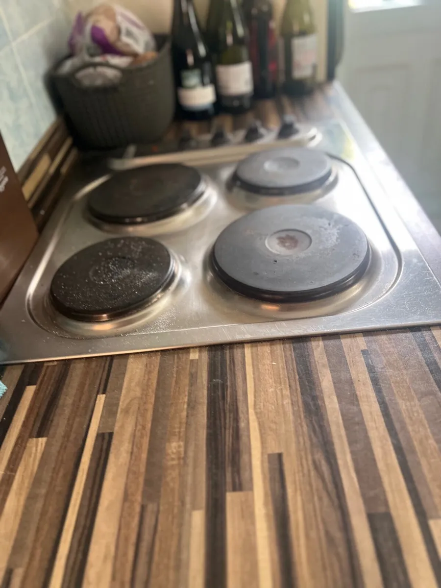Electric hob - Image 2