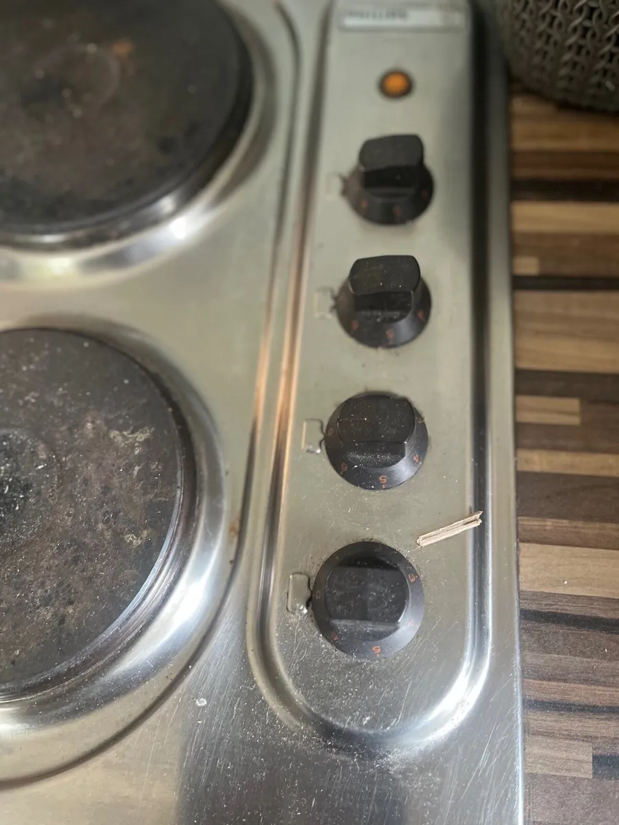Electric hob - Image 3
